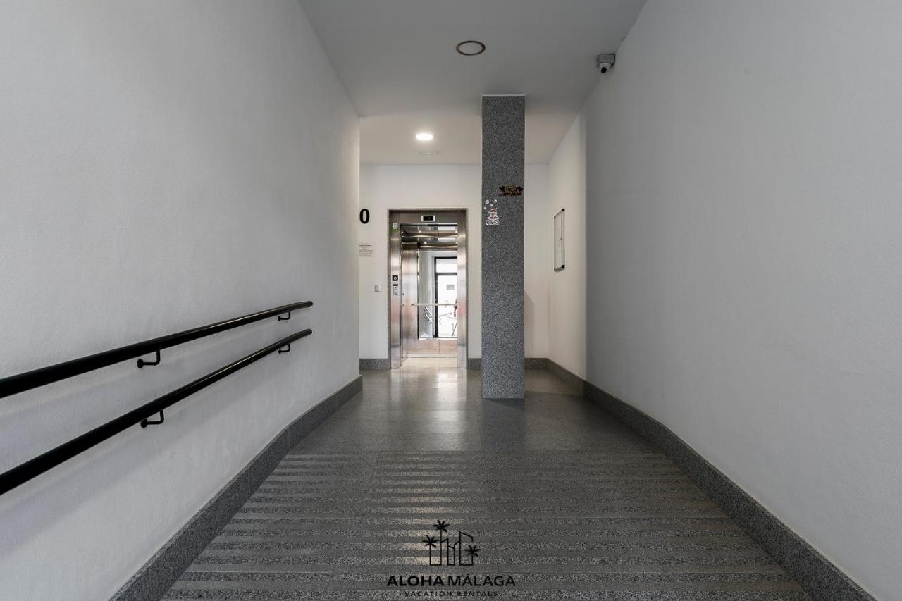 Luxury Duplex With Pool And Padel Court In Town Apartment Malaga Exterior photo